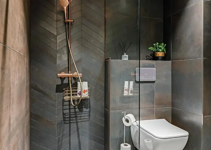 Elegant Premium With Balcony, Апартаменты Таллин