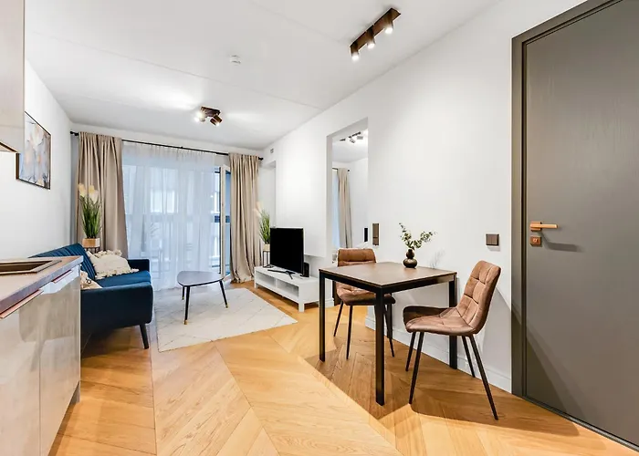 Elegant Premium With Balcony, Apartment Reval